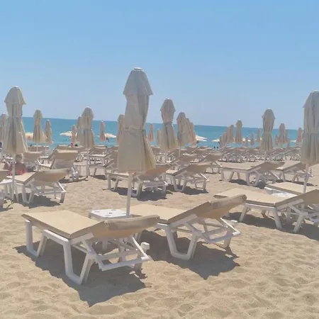 Beachfront 奥布佐尔