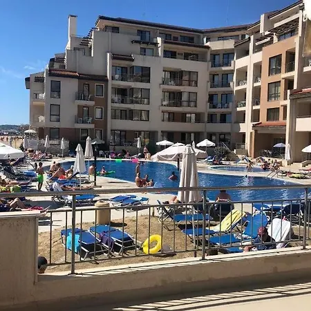 Beachfront Apartment Obzor