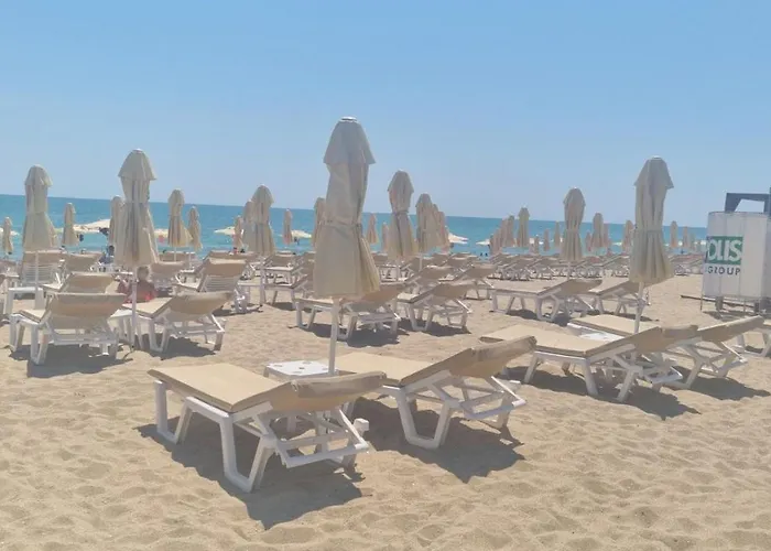 Beachfront Обзор