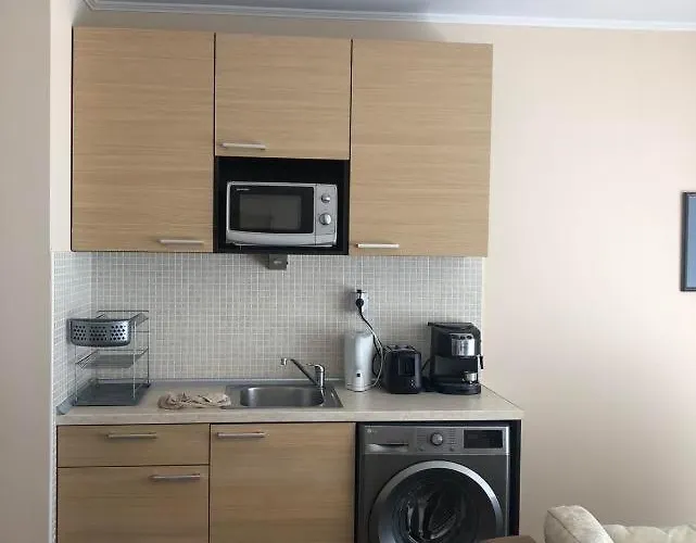 Апартамент Beachfront *